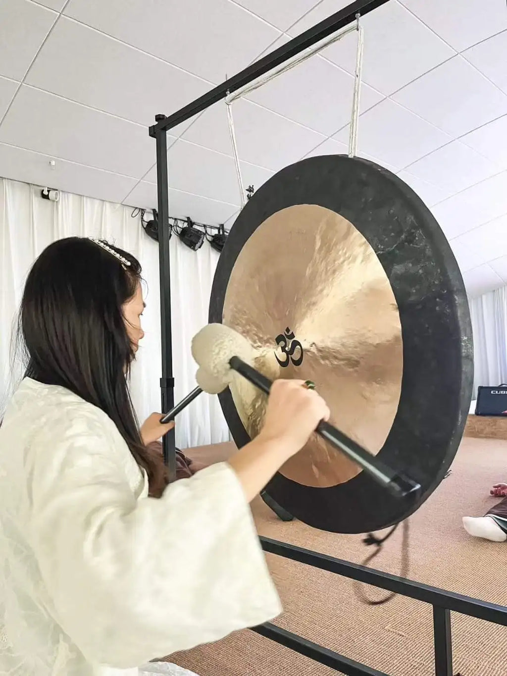 Professional Sound Healing Gongs-16"-36" Bronze OM Chau Gong with free wood mallet Tam Tam Gong  Meditation for Yoga Therapy